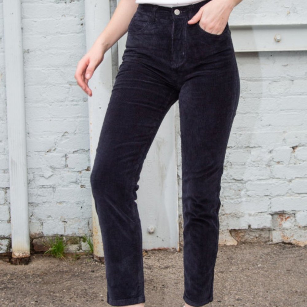 Brandy Melville JANE NAVY CORDUROY PANTS